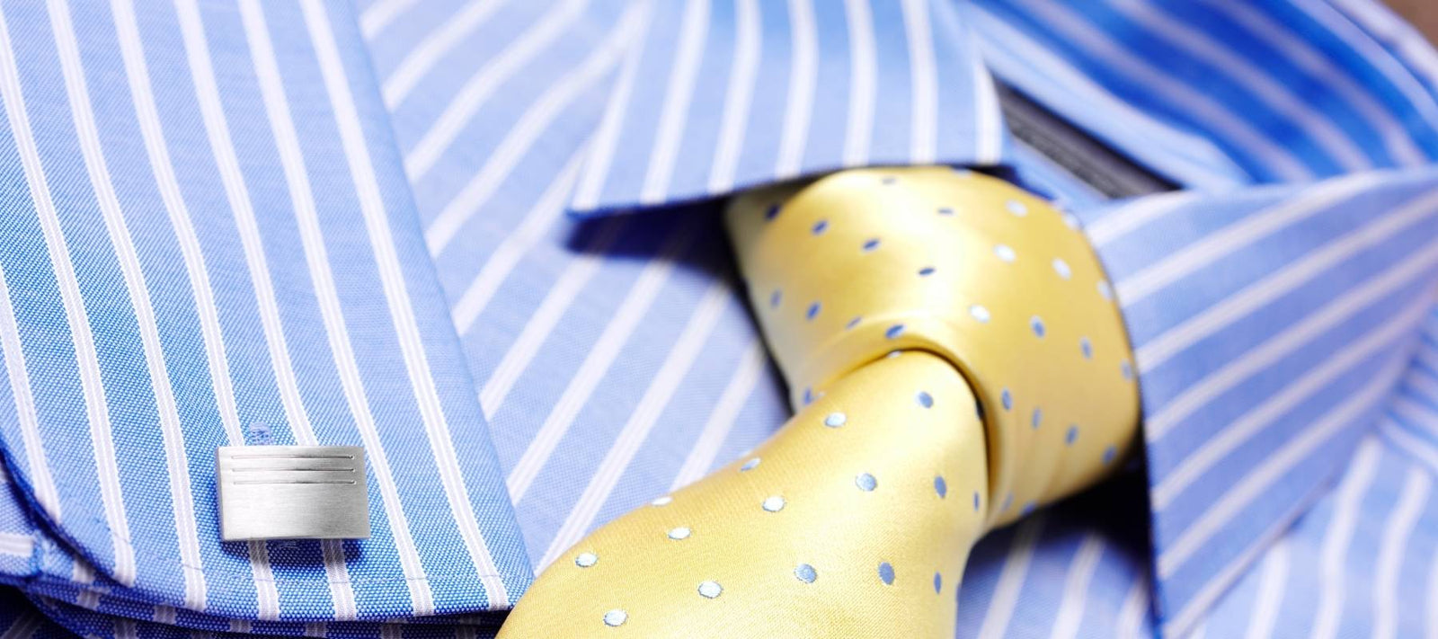 Quale cravatta indossare con una camicia a righe?