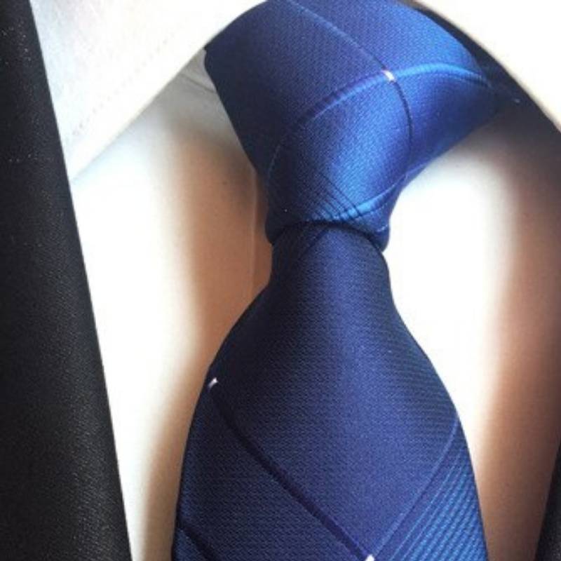 Cravate Bleue Marine à Rayures Bleues