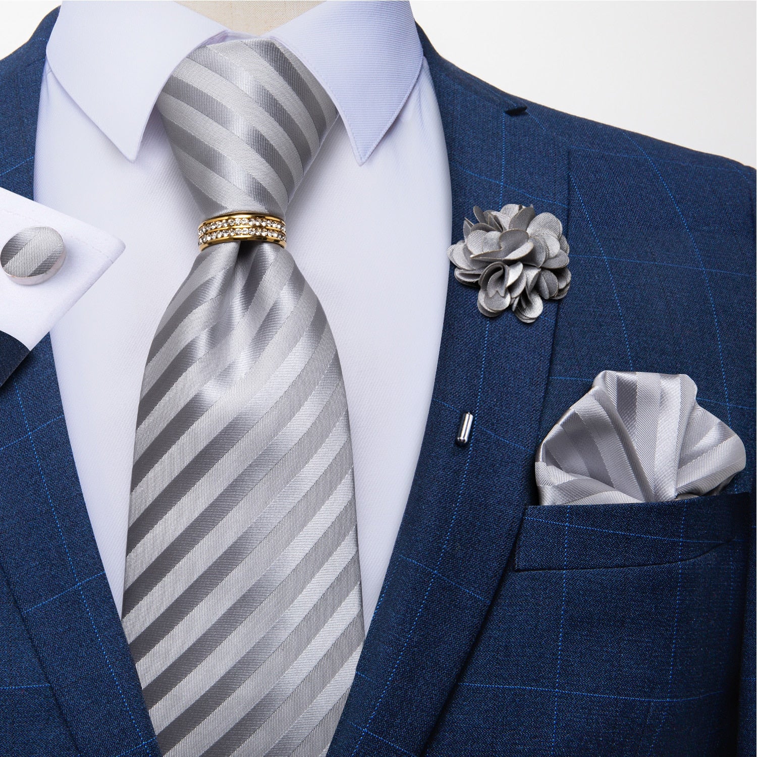 Szürke csíkos nyakkendő